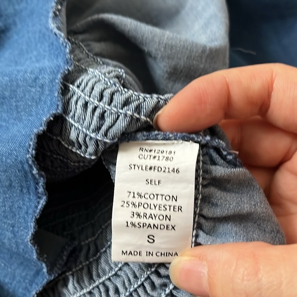 Mebon Puff Shoulder Long Sleeve Jean blue smocked Top - Picture 4 of 4